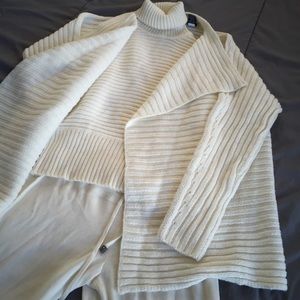 Sweater set color of white